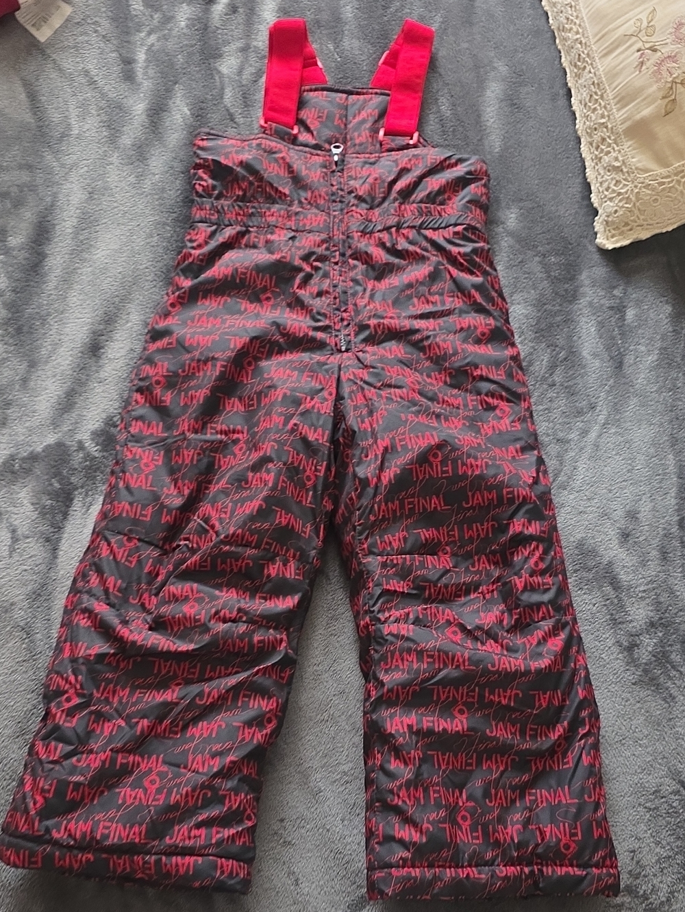 Kids Insulated Snow Overalls in Black and Red - Unbranded